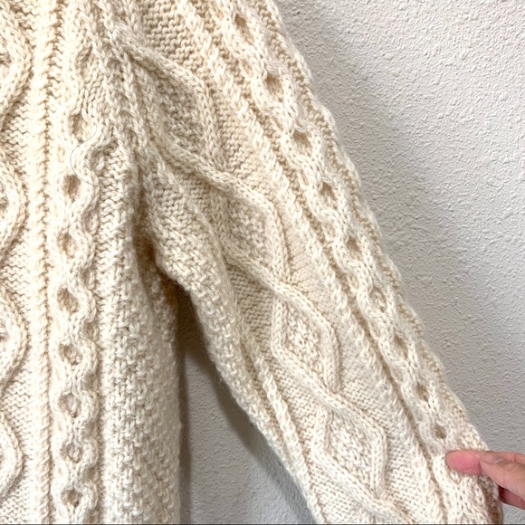 Wool Sweater Genuine Hand Made (L) - Picture 12 of 13